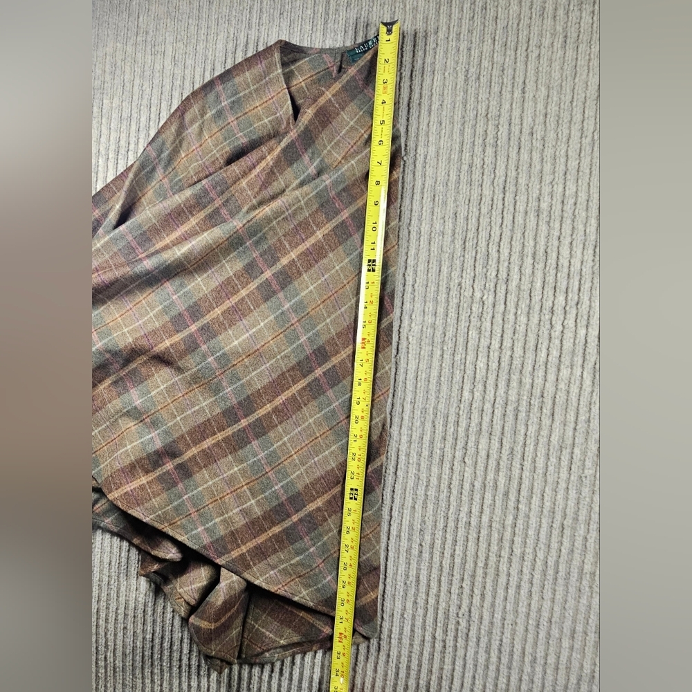 Lauren Ralph Lauren 100% Wool Poncho L/XL Tartan Plaid Cape Beautiful Old Money - Picture 7 of 10